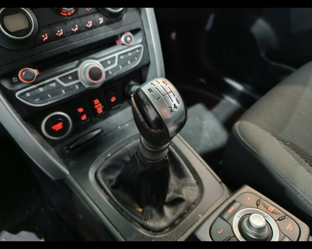 RENAULT Koleos 2.0 dCi 150CV 4X2 - 8