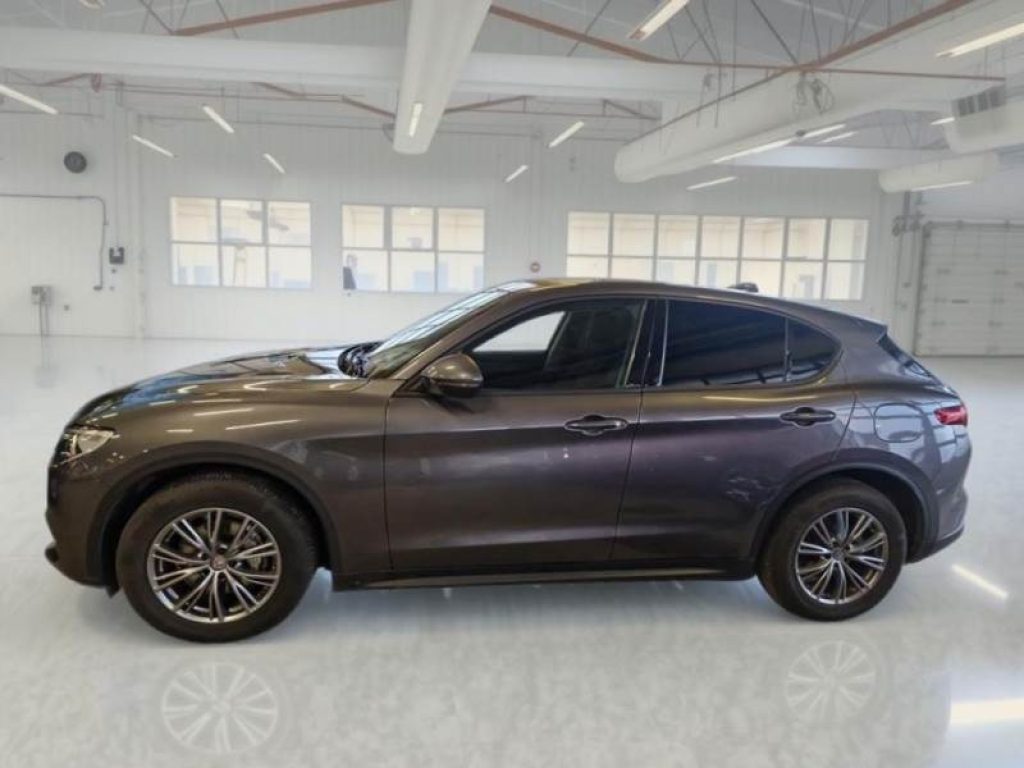ALFA ROMEO Stelvio 2.2 Turbodiesel 190 CV AT8 Q4 Business - 2