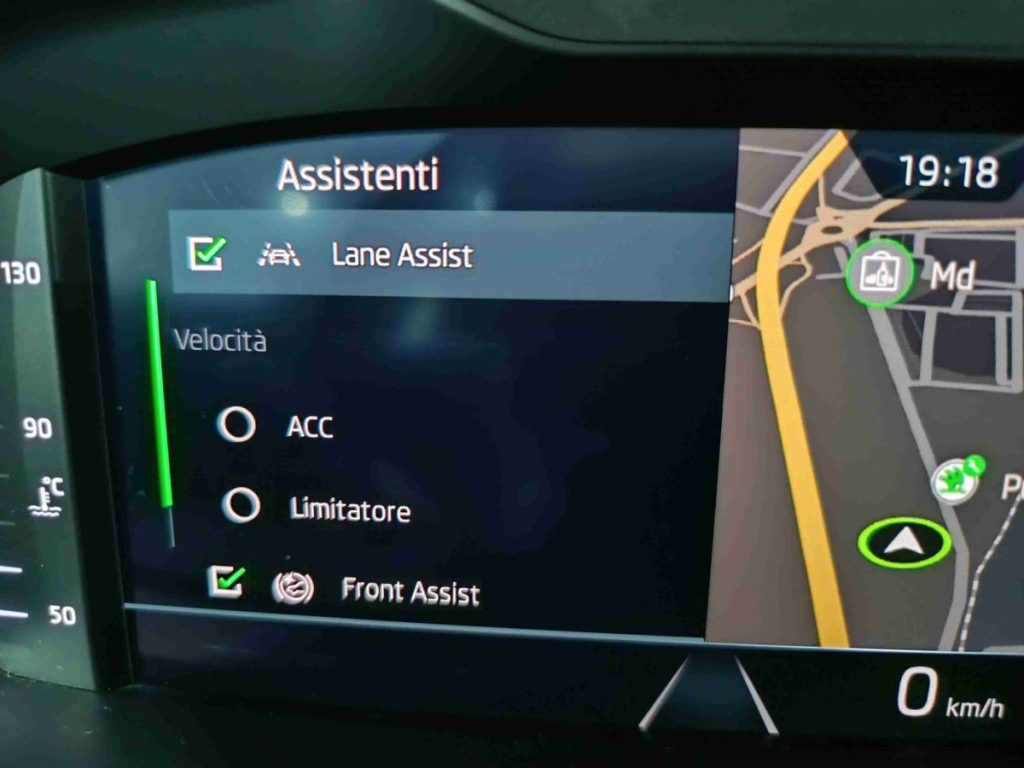 SKODA Octavia 2.0 TDI EVO SCR 150 CV Wagon Executive - 16