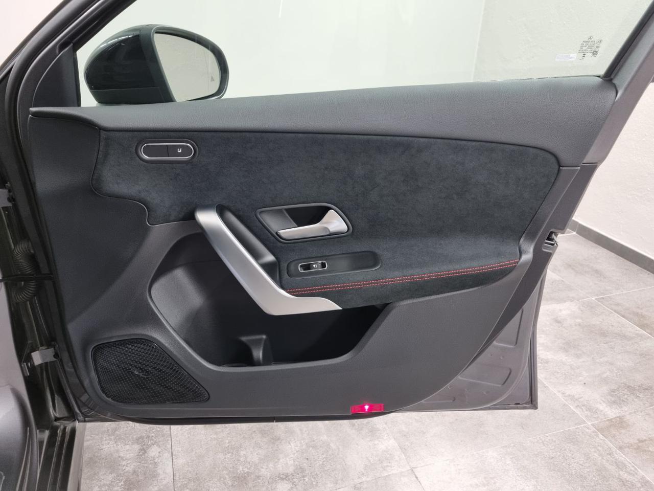 MERCEDES-BENZ A 220 Automatic 4Matic AMG Line Premium 204 CV - 40