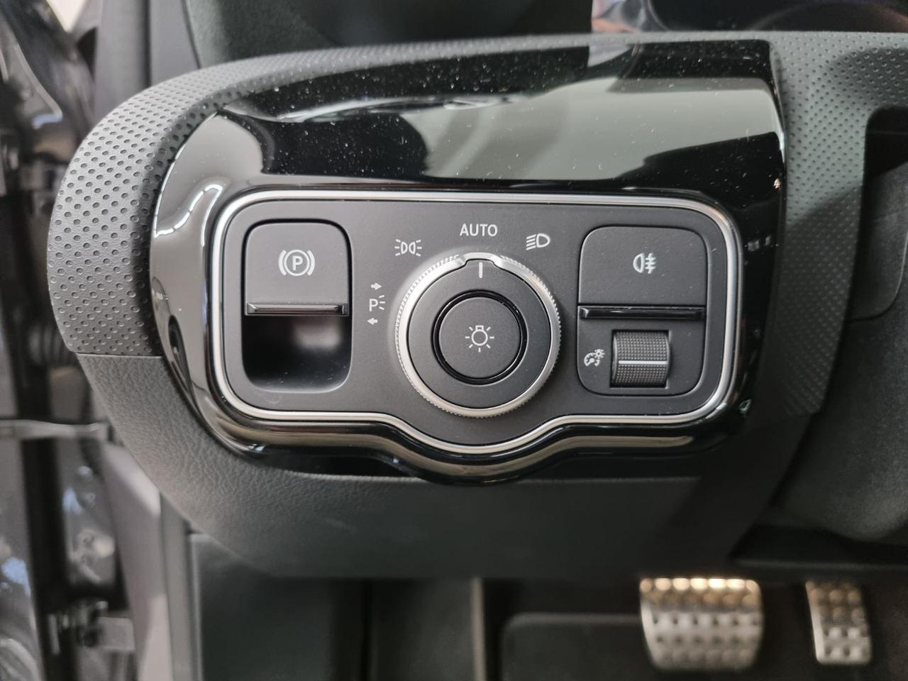 MERCEDES-BENZ A 220 Automatic 4Matic AMG Line Premium 204 CV - 42