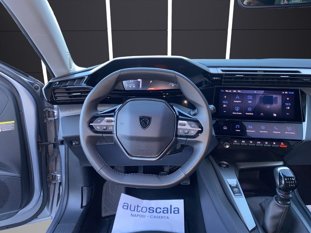 PEUGEOT 308 PureTech Turbo 130 S&S Allure Pack - 10