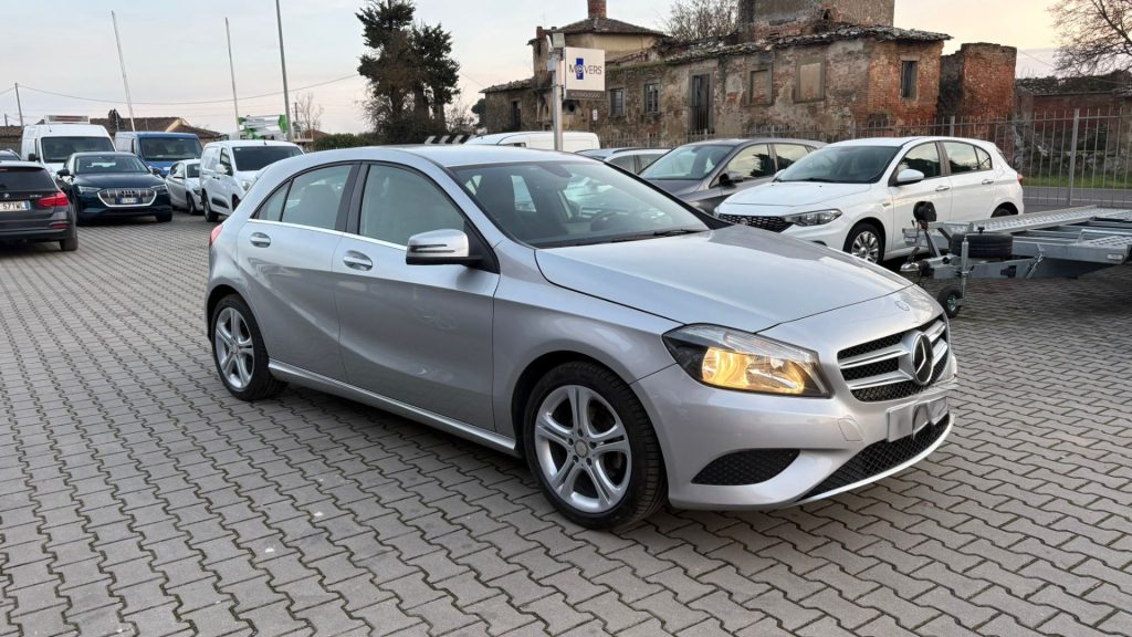 MERCEDES-BENZ A 180 CDI Sport OK NEOPATENTATI SOLO 95.000 KM - 2