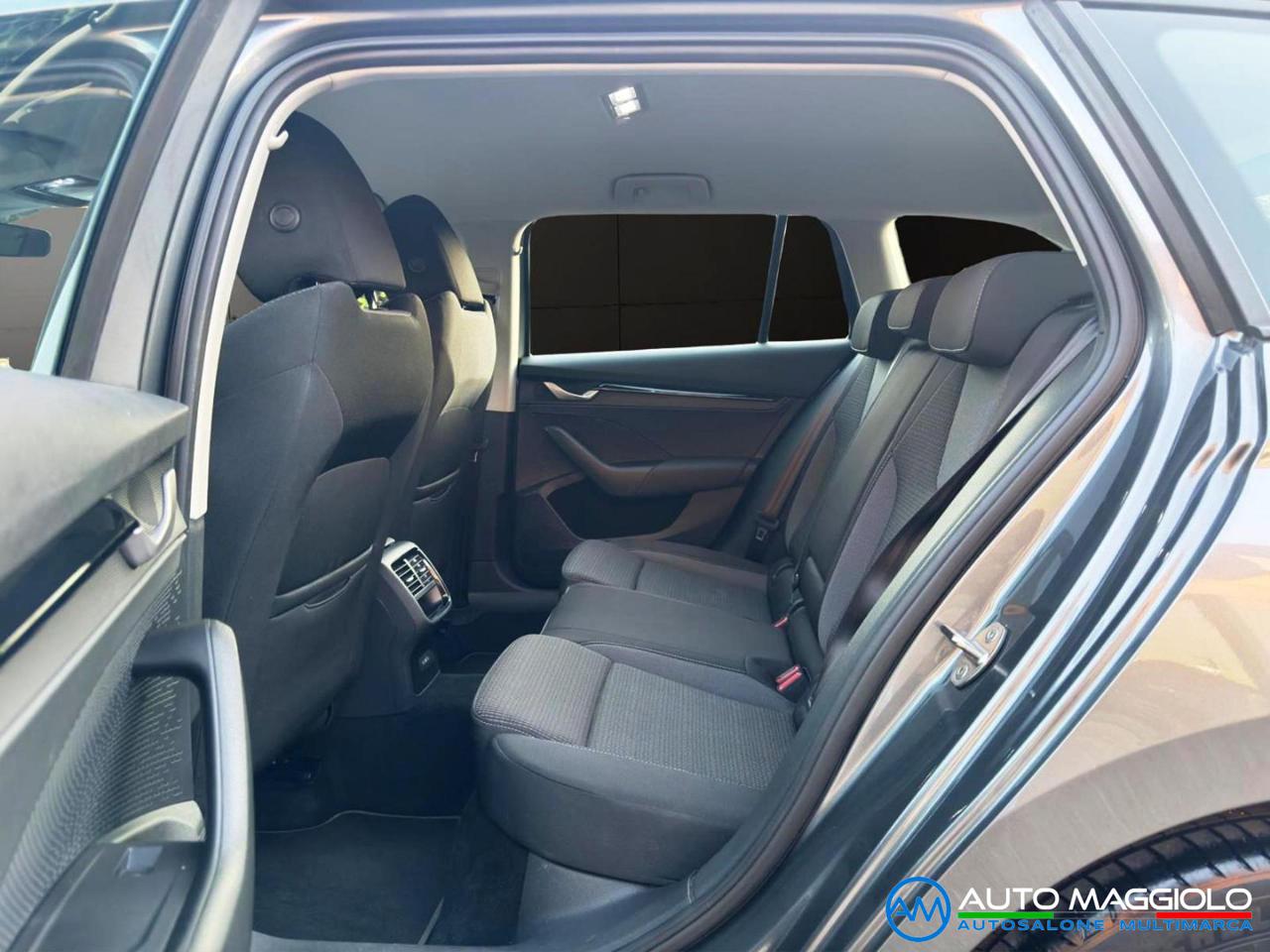 SKODA Octavia Wagon 2.0 TDI 150 CV DSG Selection PREZZO REALE - 12