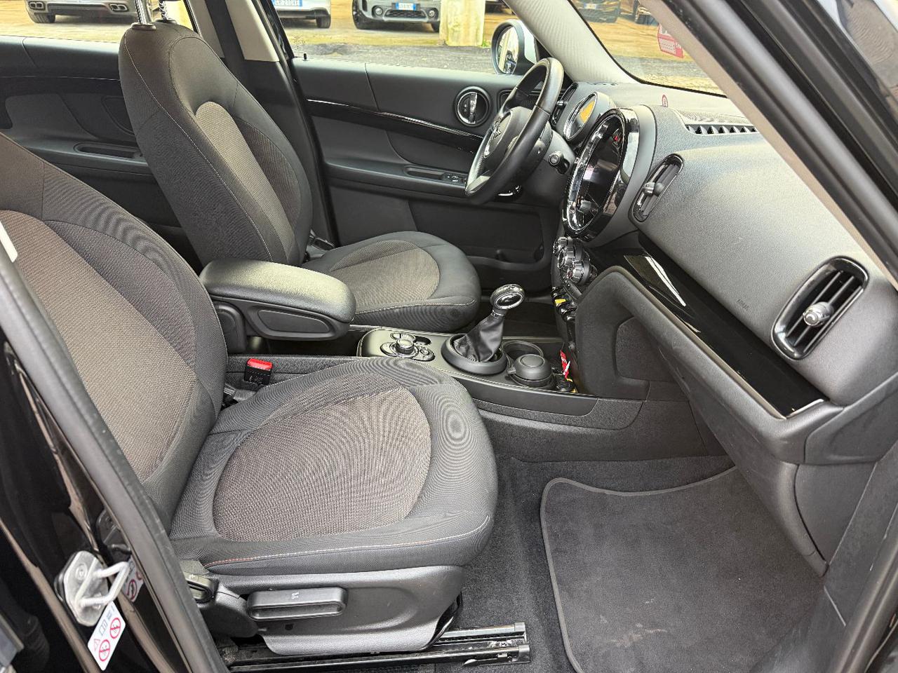 MINI Countryman 1.5 Cooper SE Countryman ALL4 Automatica - 12