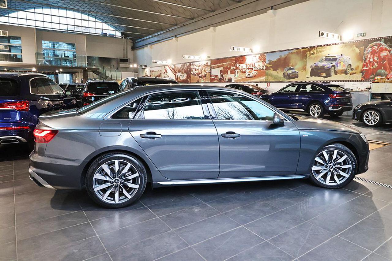 AUDI A4 35 TDI S-Tronic S-Line - 10