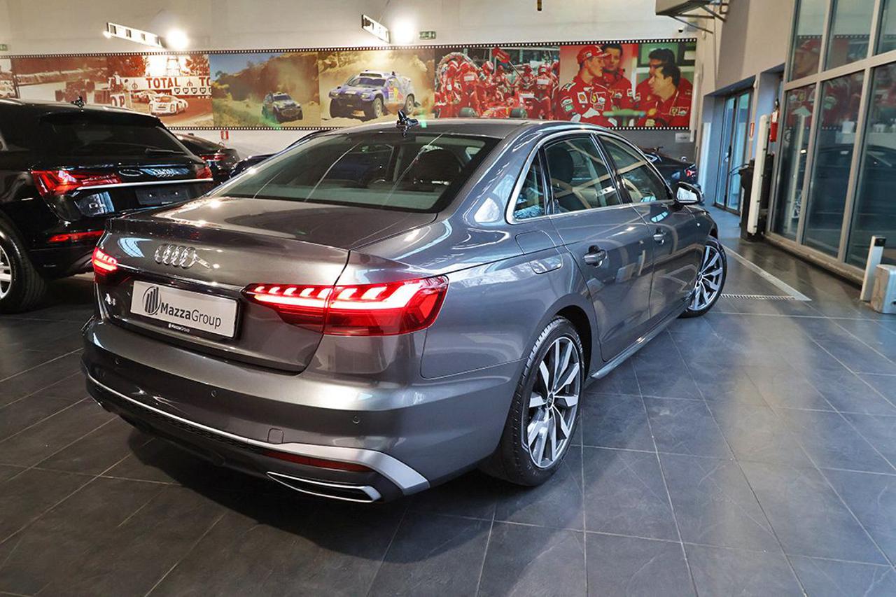 AUDI A4 35 TDI S-Tronic S-Line - 9