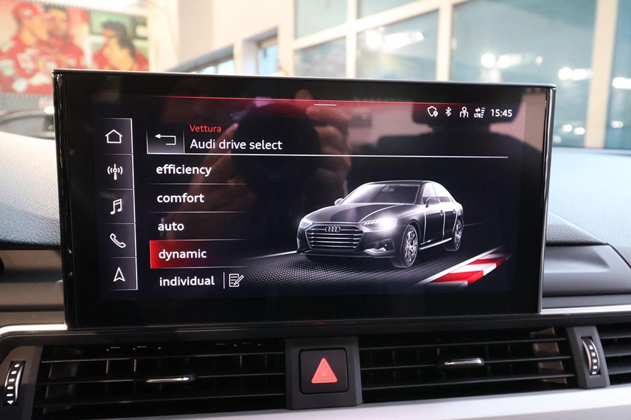 AUDI A4 35 TDI S-Tronic S-Line - 26