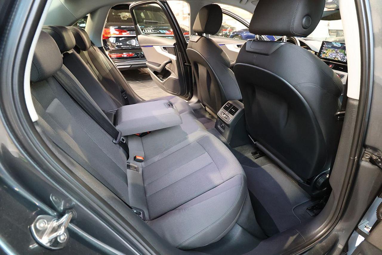 AUDI A4 35 TDI S-Tronic S-Line - 18