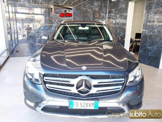 MERCEDES-BENZ GLC 220 Grigio scuro pastello