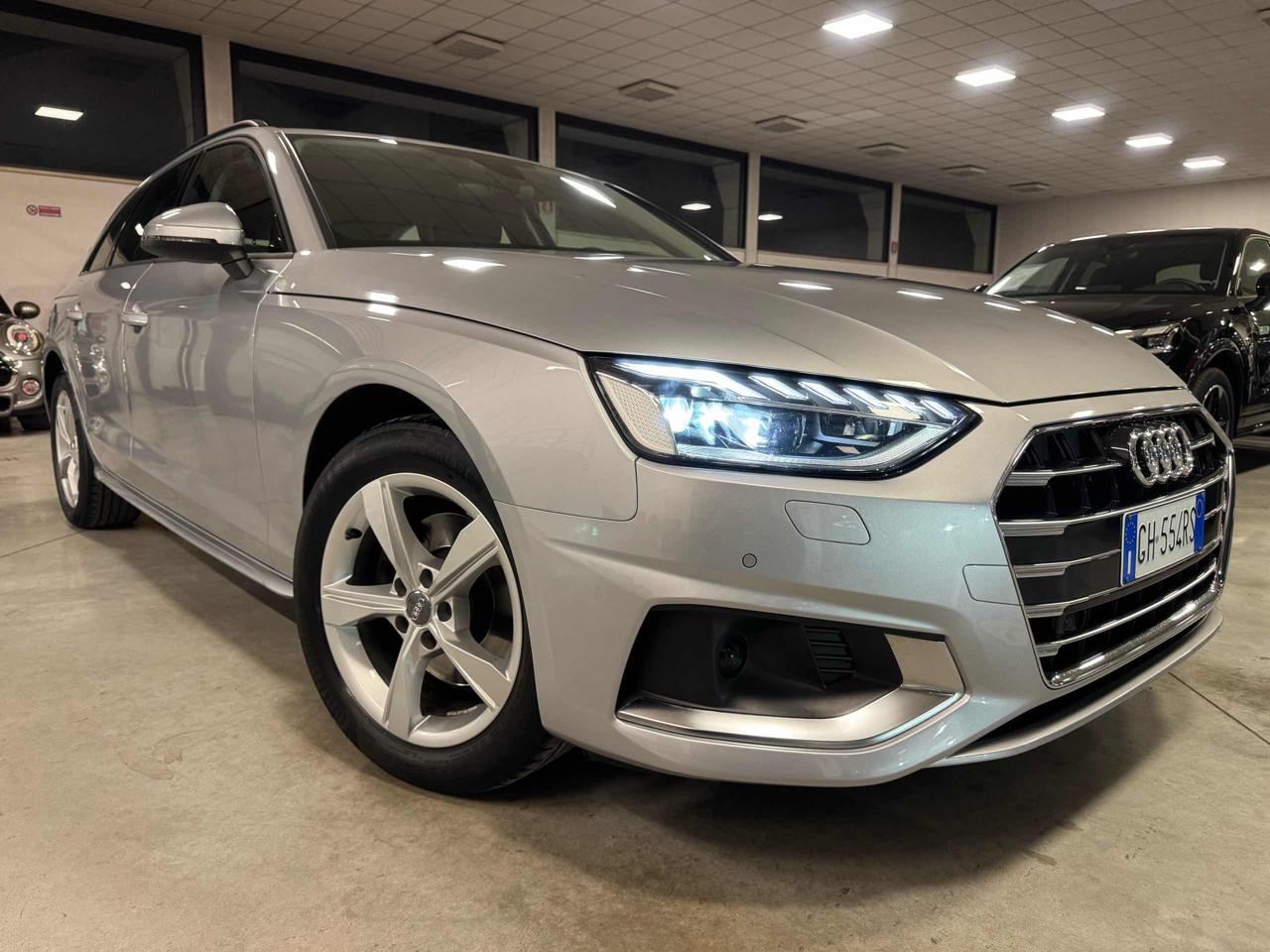 AUDI A4 Avant 35 TDI/163 CV S tronic Business Advanced - 3