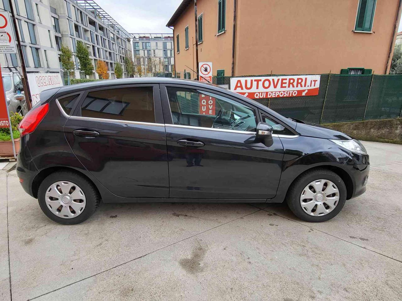 FORD Fiesta 1.2 82 CV 5 porte Titanium  NEOPATENTATI OK ! - 8