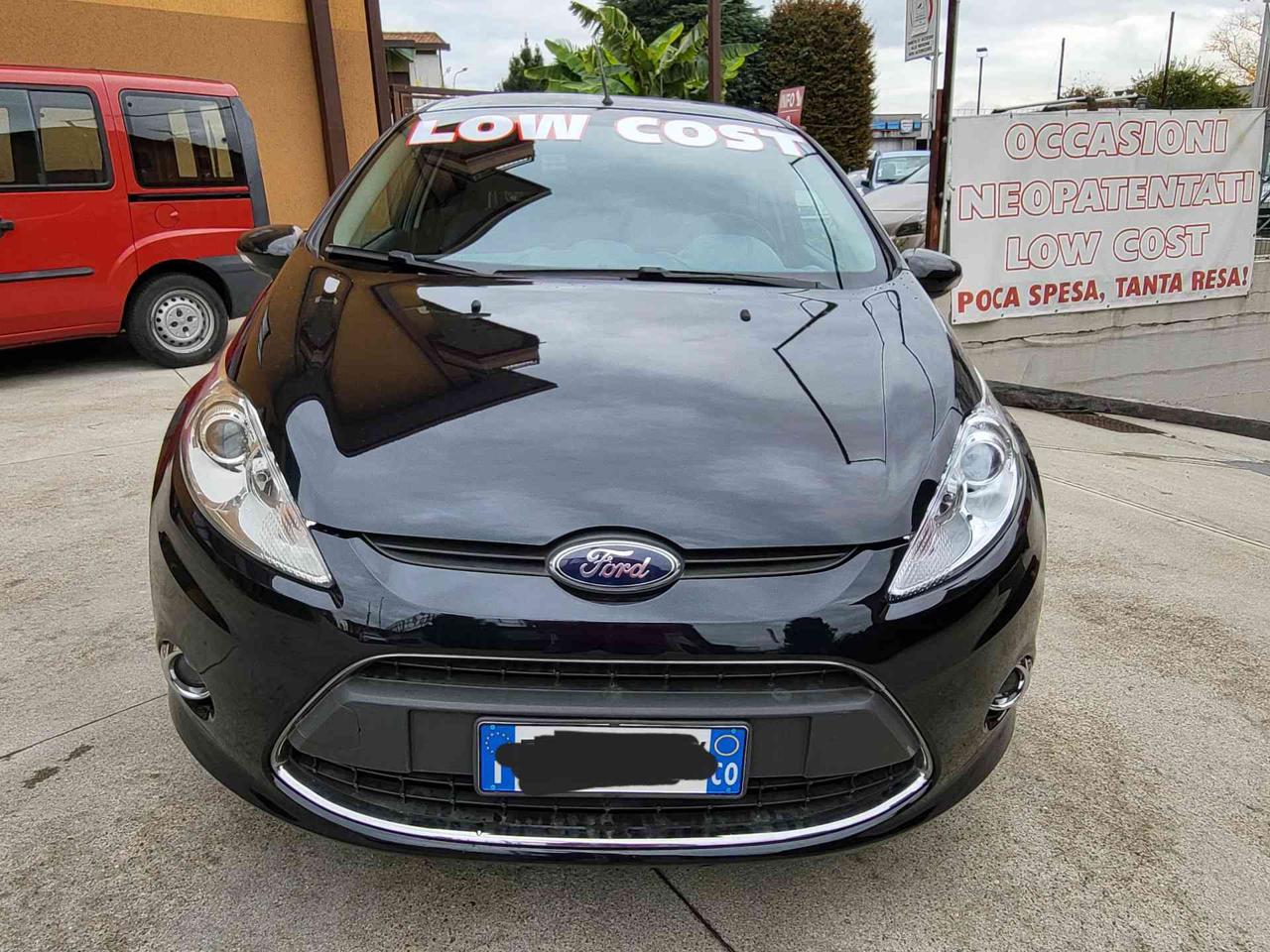 FORD Fiesta 1.2 82 CV 5 porte Titanium  NEOPATENTATI OK ! - 2