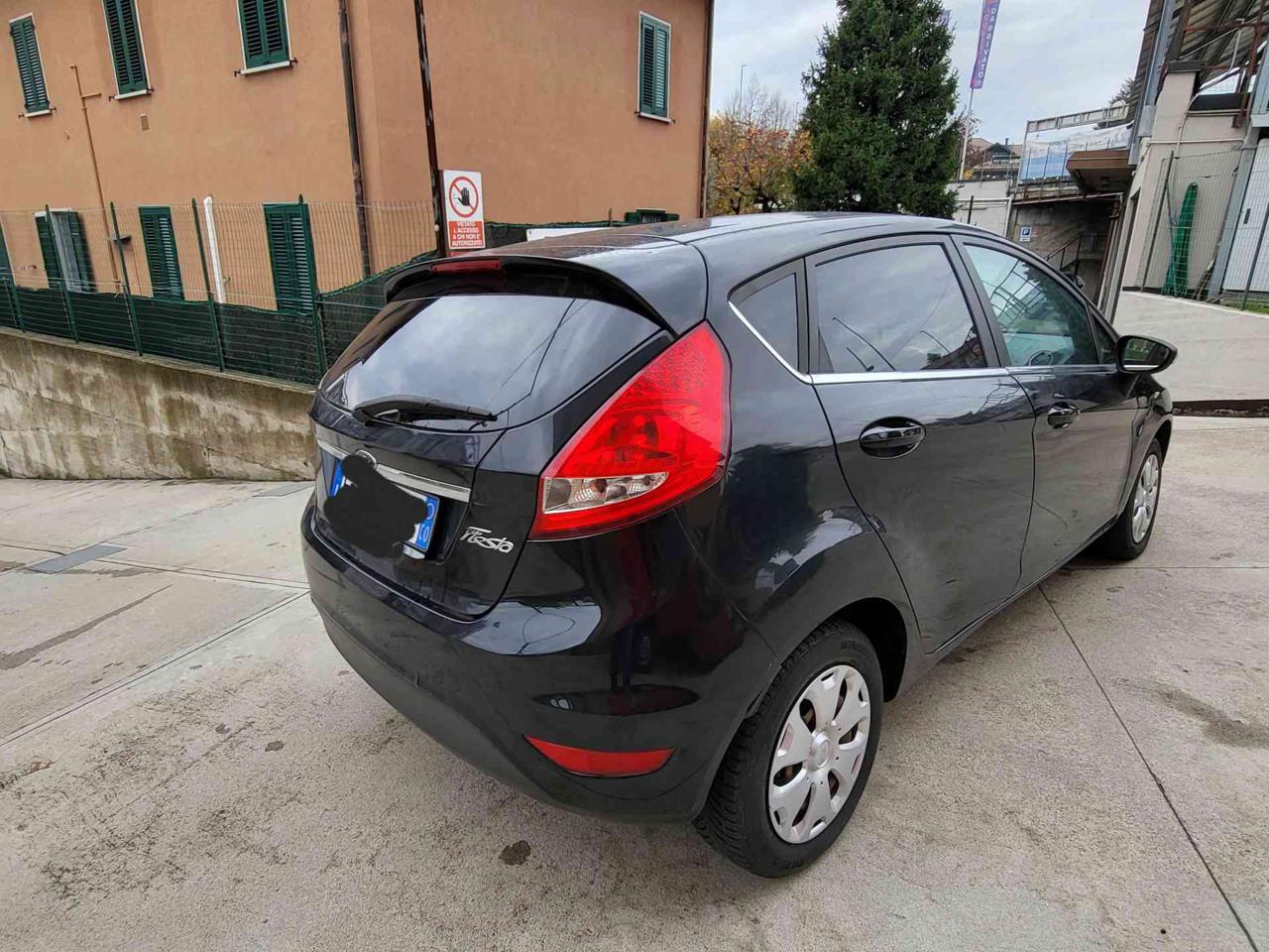 FORD Fiesta 1.2 82 CV 5 porte Titanium  NEOPATENTATI OK ! - 7