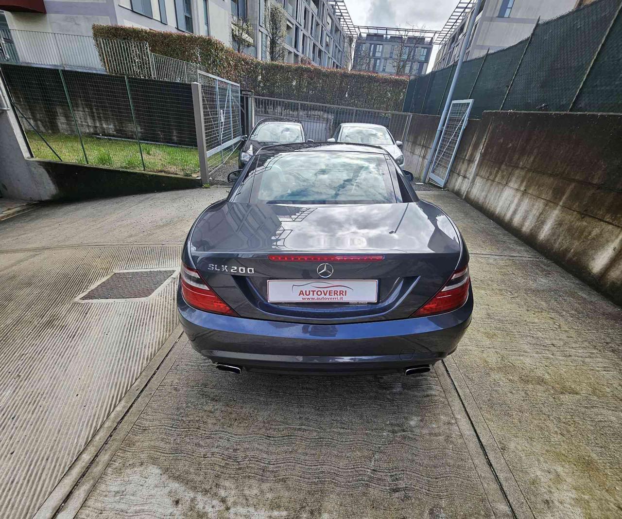 MERCEDES-BENZ SLK 200 BlueEFFICIENCY PREMIUM AMG ! - 9