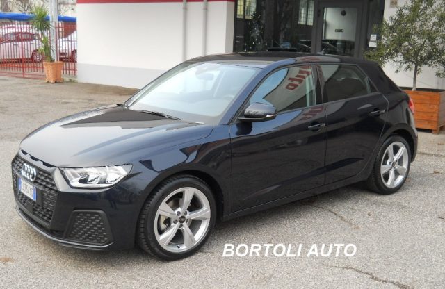 AUDI A1 Blu metallizzato