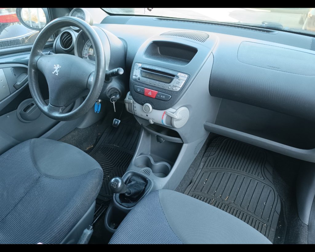 PEUGEOT 107 Diesel  5p 1.4 hdi Plaisir - 5