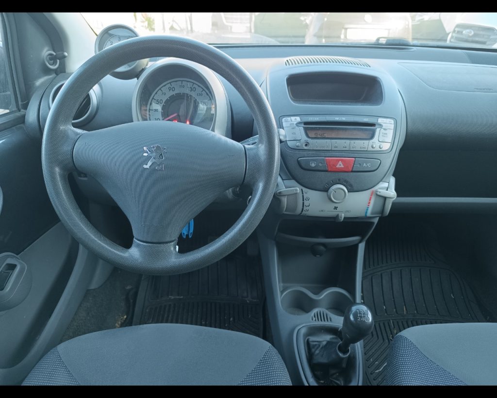 PEUGEOT 107 Diesel  5p 1.4 hdi Plaisir - 8