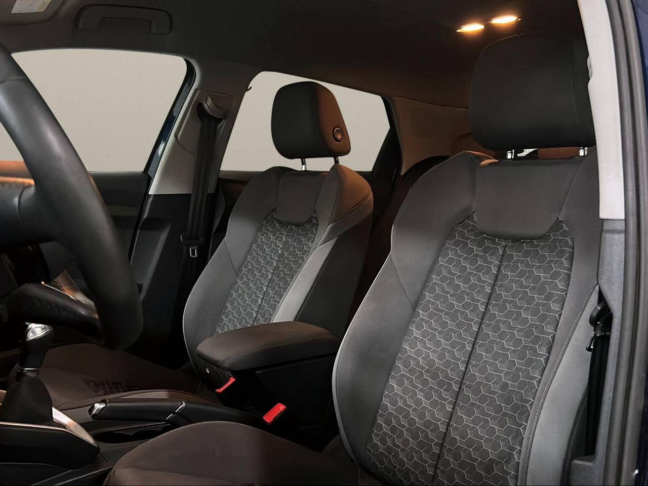 AUDI A1 SPB 30 TFSI Identity Black - 9