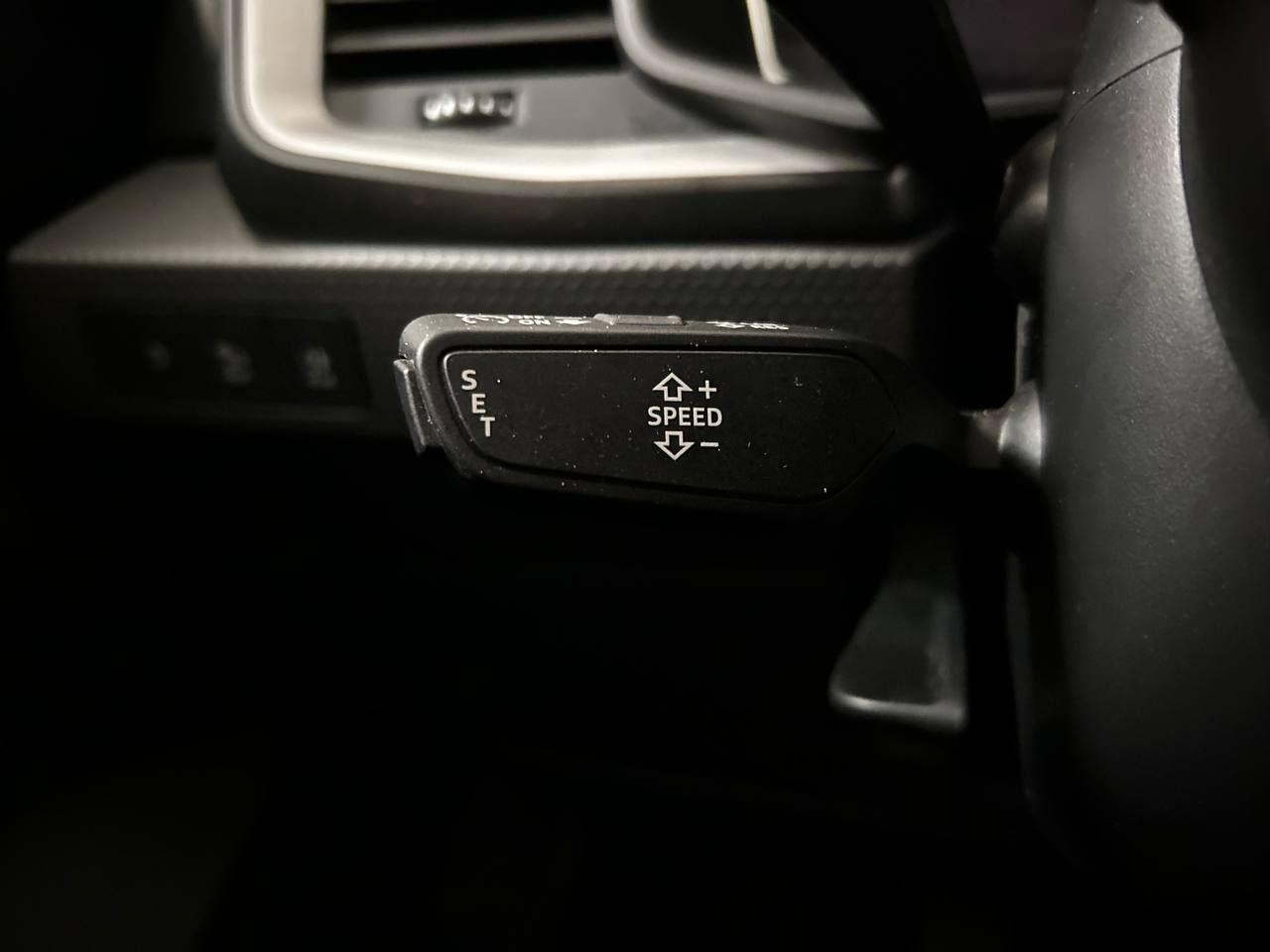 AUDI A1 SPB 30 TFSI Identity Black - 17