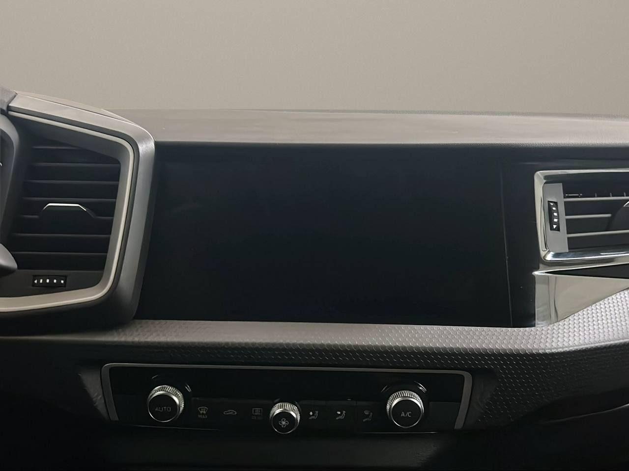 AUDI A1 SPB 30 TFSI Identity Black - 20