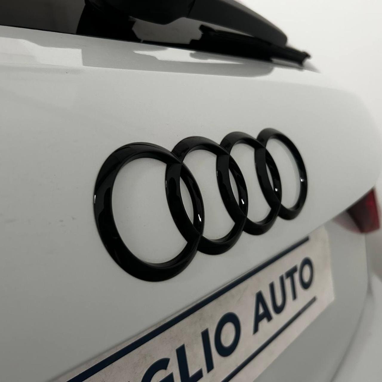 AUDI A1 SPB 30 TFSI Identity Black - 37