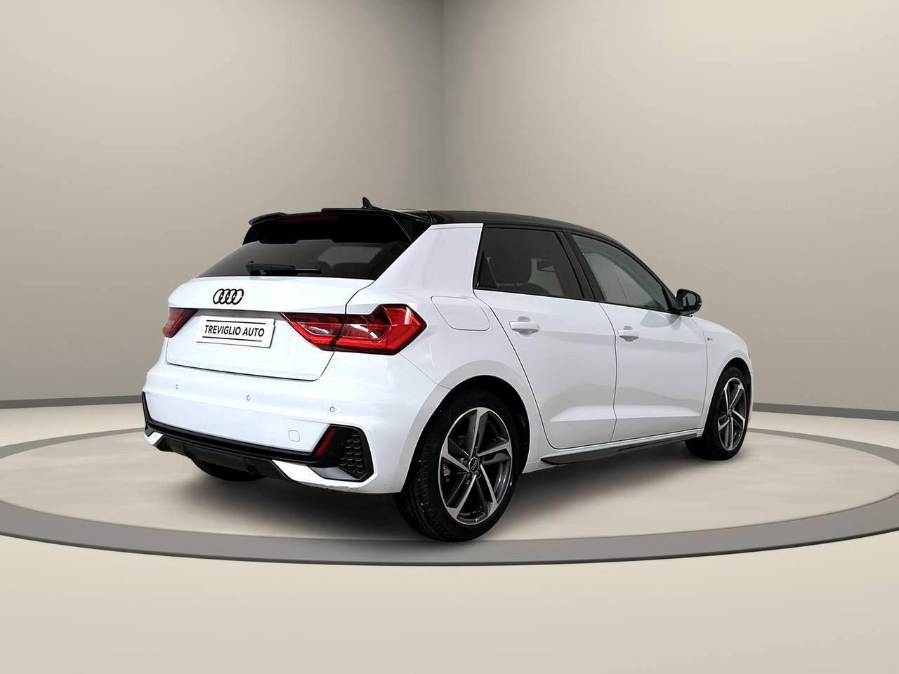 AUDI A1 SPB 30 TFSI Identity Black - 5