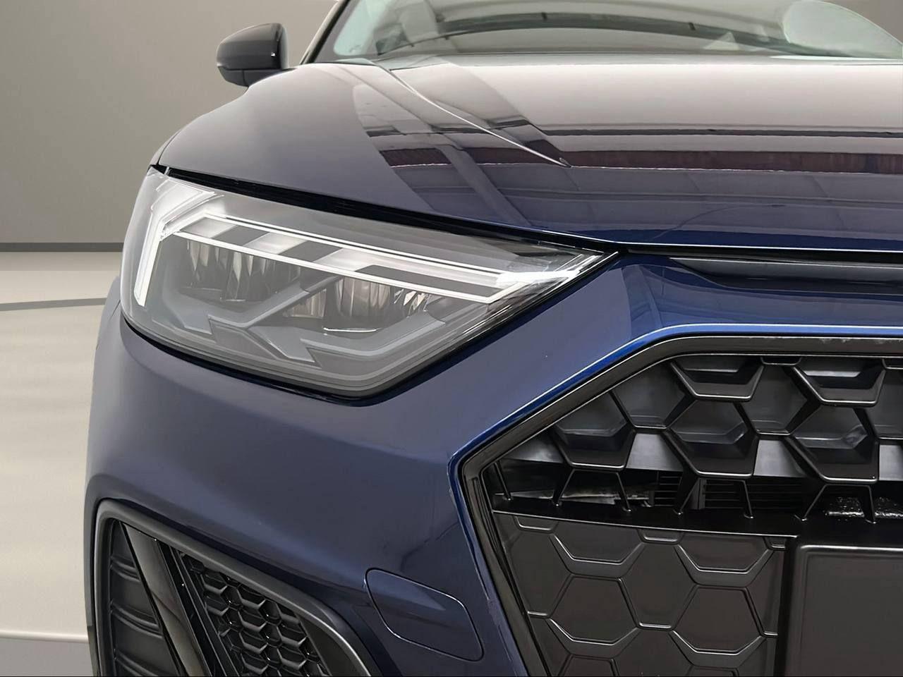 AUDI A1 SPB 30 TFSI Identity Black - 30