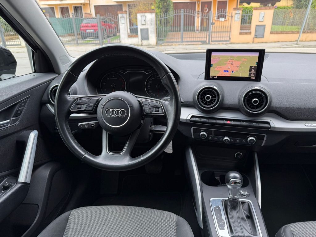 AUDI Q2 30 TDI S tronic Identity Black AUTOMATICA - 10