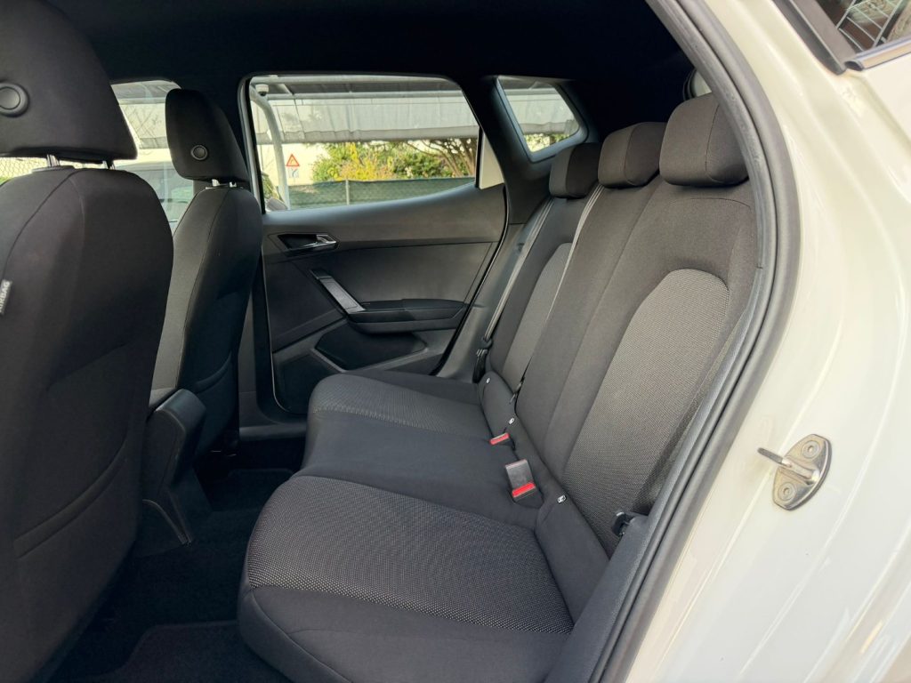 SEAT Arona 1.0 EcoTSI XCELLENCE - 12