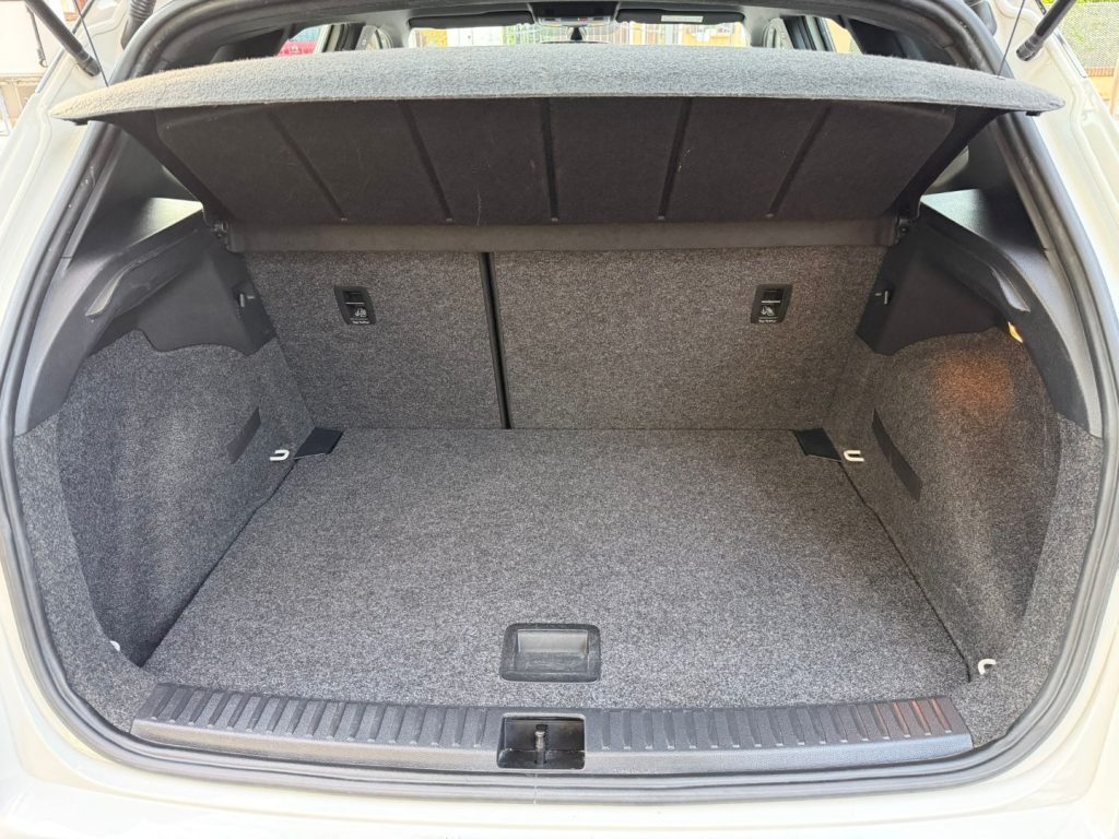 SEAT Arona 1.0 EcoTSI XCELLENCE - 15