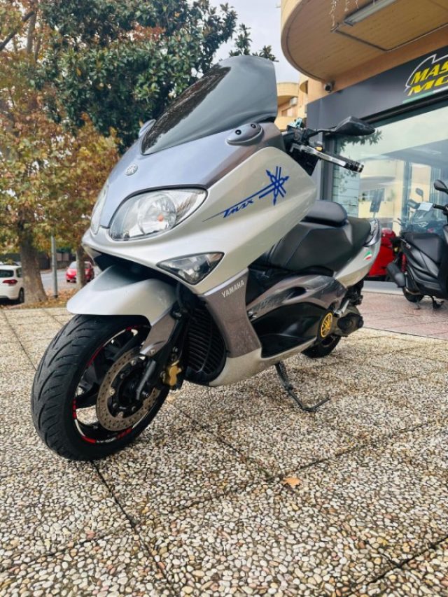 YAMAHA T Max Antracite pastello
