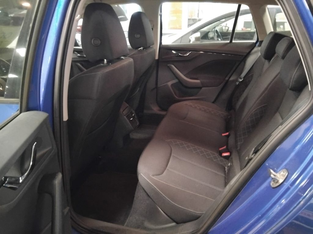 SKODA Kamiq 1.0 TSI 110 CV DSG Ambition - 9