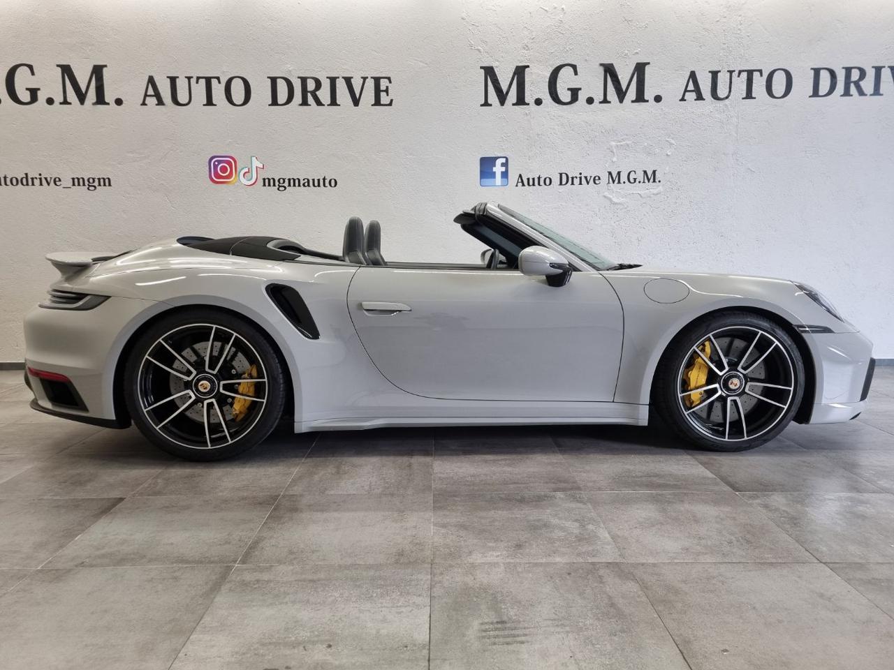 PORSCHE 911 Turbo S Cabriolet 650 cv - 2