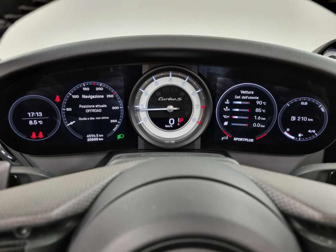 PORSCHE 911 Turbo S Cabriolet 650 cv - 7