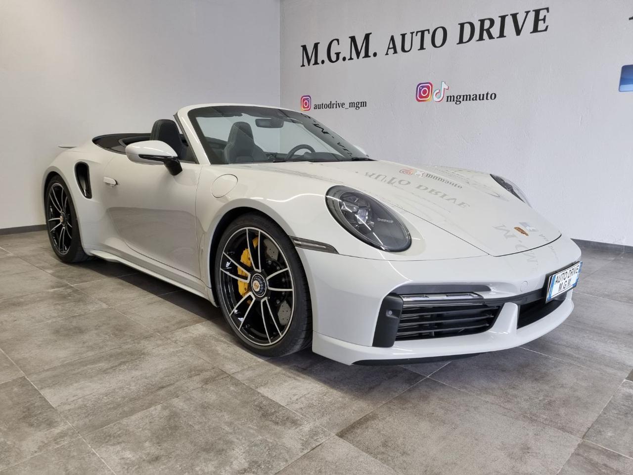 PORSCHE 911 Turbo S Cabriolet 650 cv - 46