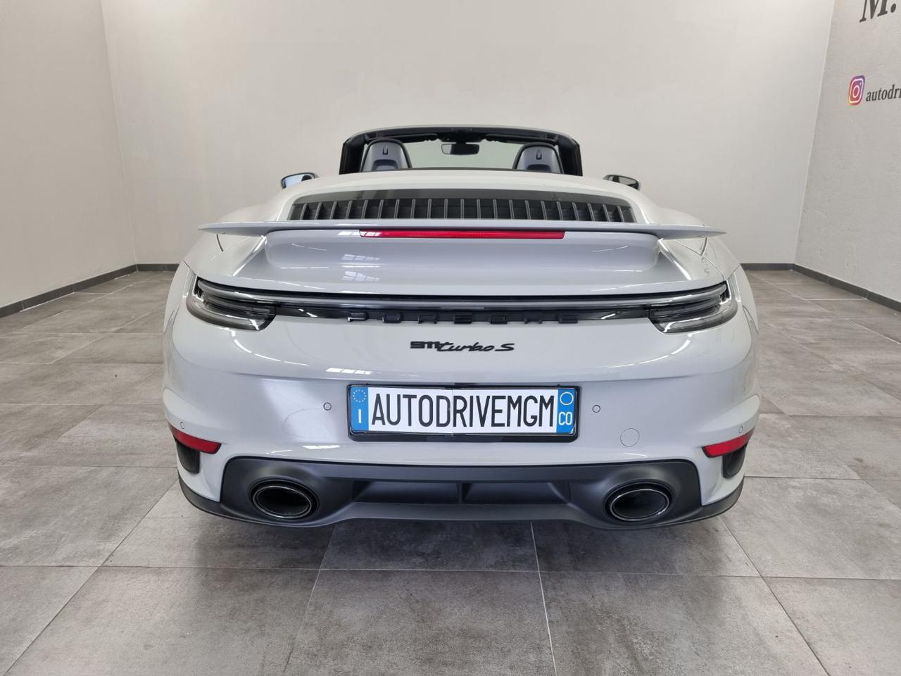 PORSCHE 911 Turbo S Cabriolet 650 cv - 43