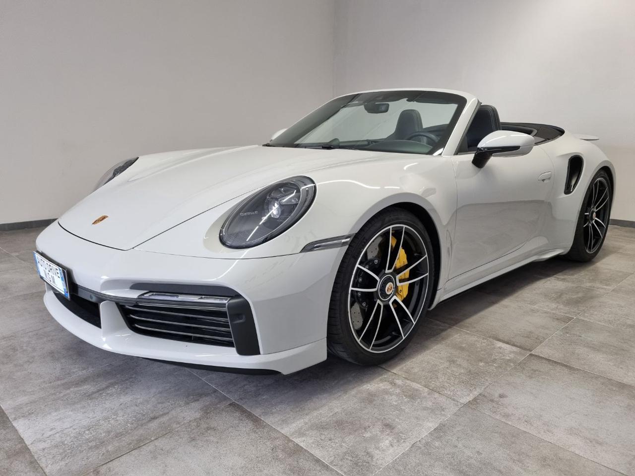 PORSCHE 911 Turbo S Cabriolet 650 cv - 47