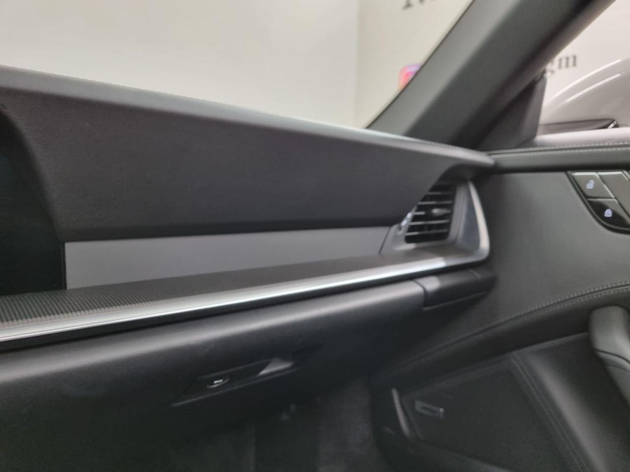 PORSCHE 911 Turbo S Cabriolet 650 cv - 35