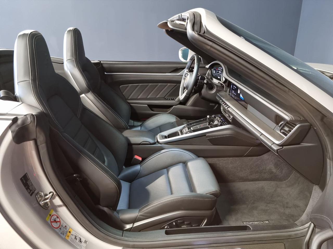 PORSCHE 911 Turbo S Cabriolet 650 cv - 9