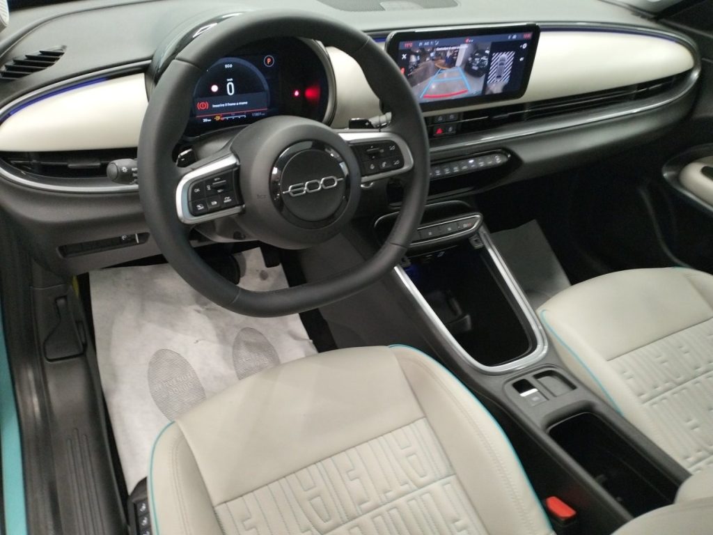 FIAT 600 Hybrid 100 CV DCT MHEV La Prima - 7