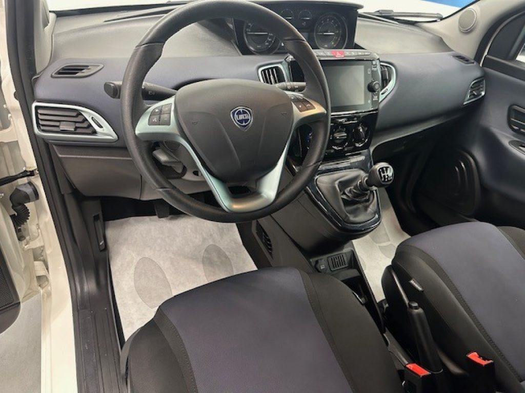 LANCIA Ypsilon 1.0 FireFly 5 porte S&S Hybrid Gold - 8