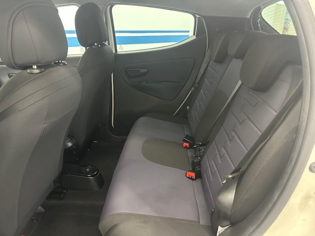 LANCIA Ypsilon 1.0 FireFly 5 porte S&S Hybrid Gold - 10