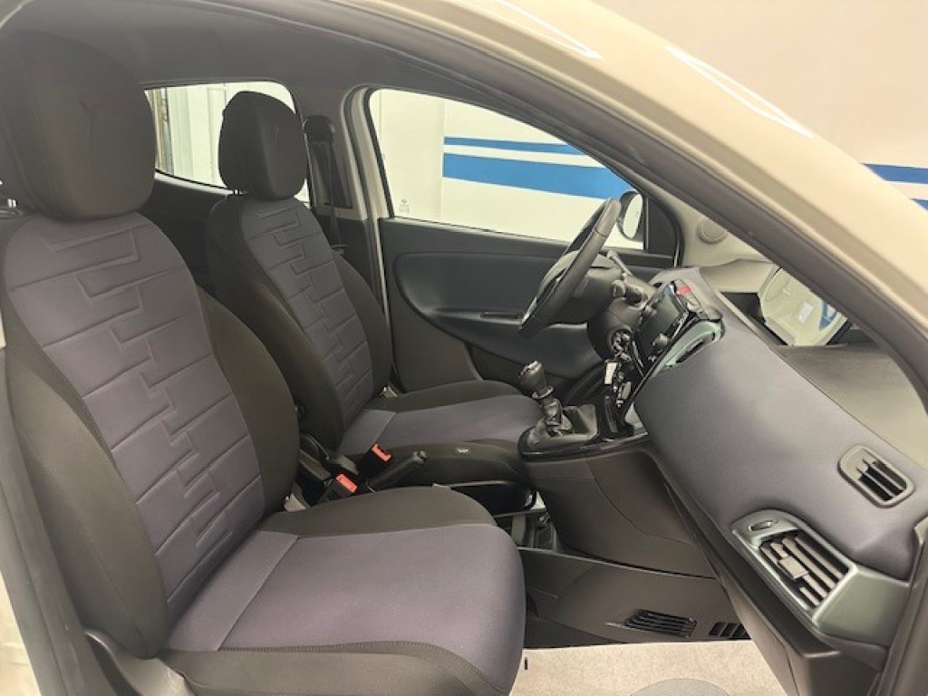 LANCIA Ypsilon 1.0 FireFly 5 porte S&S Hybrid Gold - 12