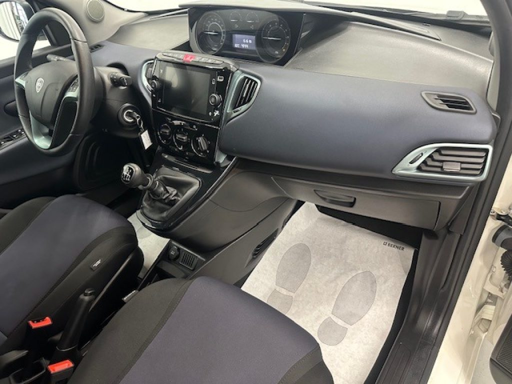 LANCIA Ypsilon 1.0 FireFly 5 porte S&S Hybrid Gold - 13