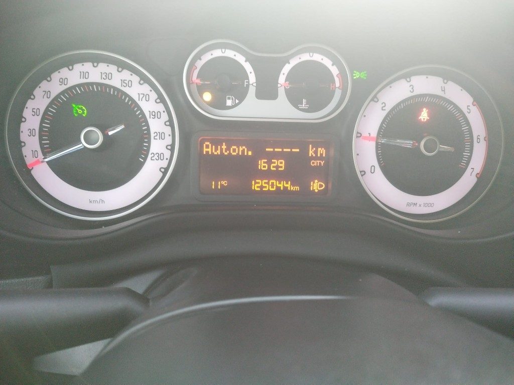 FIAT 500L 1.6 Multijet 120 CV Trekking - 10