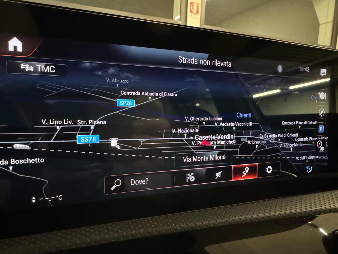 MERCEDES-BENZ A 200 d Sport - 12