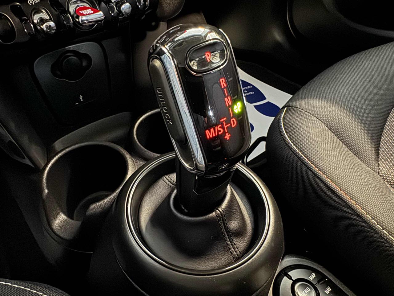 MINI Cooper 1.5 Cooper Camden 5 porte Cambio Automatico - 9