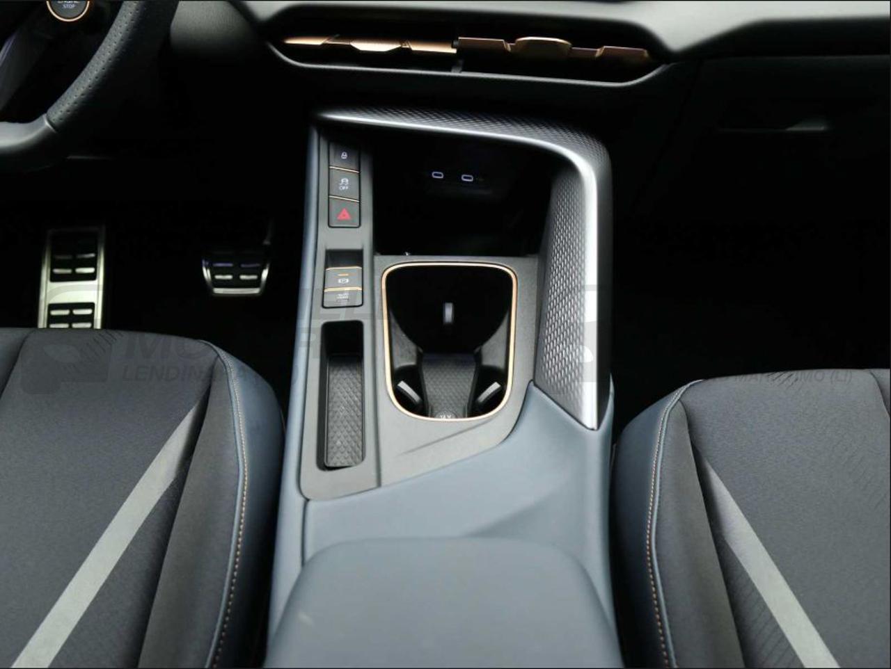 CUPRA Terramar 1.5 HYBRID 150CV MHEV DSG - 14