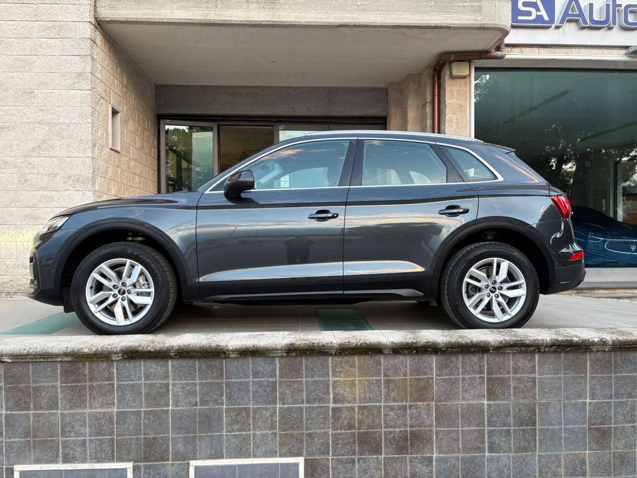 AUDI Q5 40 TDI 204 CV quattro S tronic Business Advanced. - 8